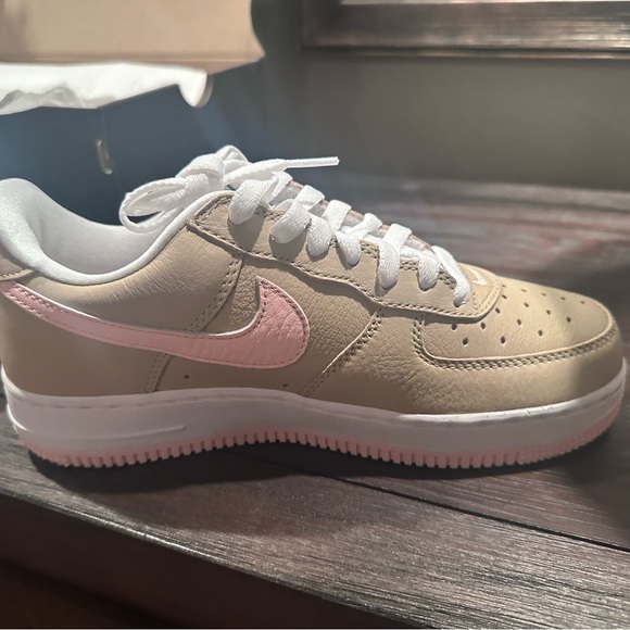 Nike Air Force 1 Low Retro women’s size 7/Men 5.5 Linen - Picture 5 of 9